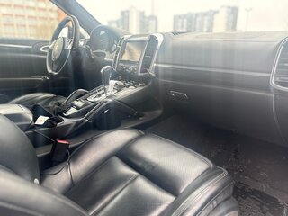 2010 Porsche Cayenne Diesel II (958), серый, 2051000 рублей, вид 3