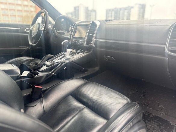 2010 Porsche Cayenne Diesel II (958), серый, 2051000 рублей - вид 2