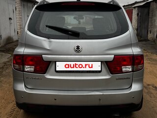 2010 SsangYong Kyron 4-speed I Рестайлинг, серебристый, 900000 рублей, вид 3