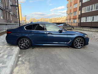 2021 BMW 5 серии 530i VII (G30/G31/G38) Рестайлинг, синий, 4490000 рублей, вид 5