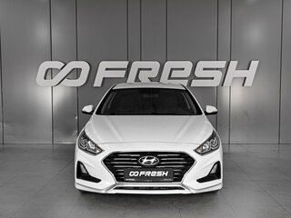 2019 Hyundai Sonata VII (LF) Рестайлинг, белый, 1649000 рублей, вид 3