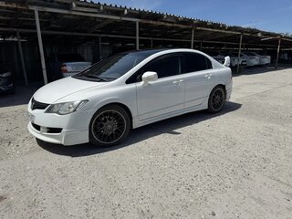 2008 Honda Civic VIII, белый, 680000 рублей, вид 4
