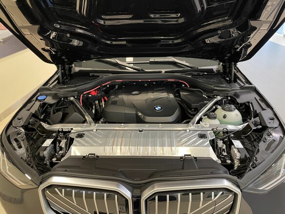 2025 BMW X3 30L xDrive IV (G45/G48), чёрный - вид 16