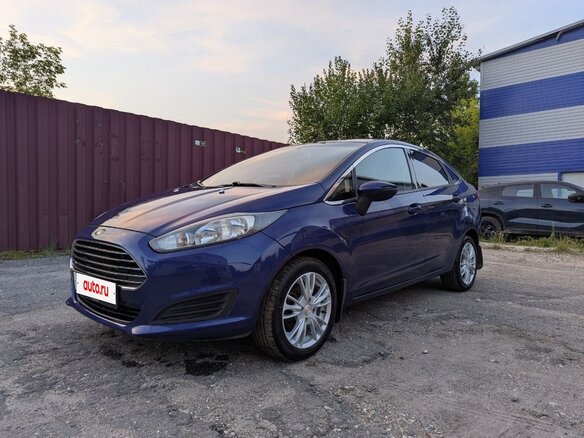 2016 Ford Fiesta Mk6 Рестайлинг, синий