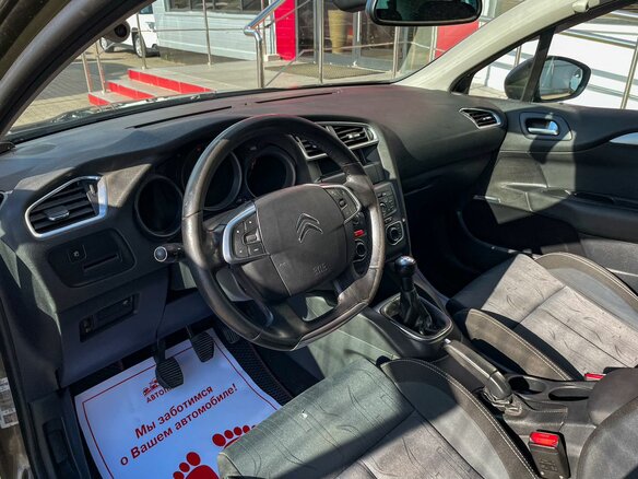 2011 Citroen C4 II, коричневый - вид 6