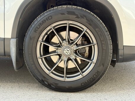 2012 Volkswagen Tiguan I Рестайлинг, серебристый, 1200000 рублей, вид 5