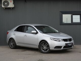 2009 Kia Cerato 5-speed II, серебристый, 889999 рублей, вид 4