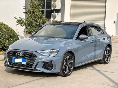 2023 Audi A3 Sportback 35 TFSI IV (8Y), серый, 2650000 рублей, вид 1