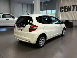 2012 Honda Fit II, белый, 840000 рублей, вид 4