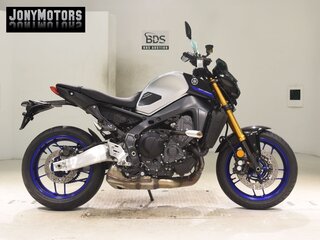 2022 Yamaha MT-09 (FZ-09), серебристый, 1150000 рублей, вид 1