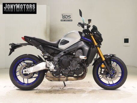 2022 Yamaha MT-09 (FZ-09), серебристый, 1150000 рублей, вид 1