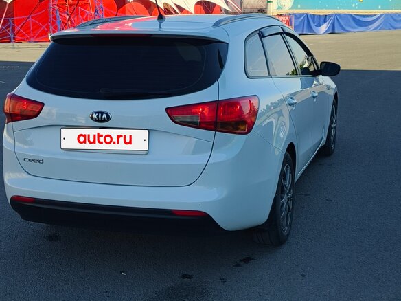 2015 Kia Ceed II, белый, 1010000 рублей - вид 4