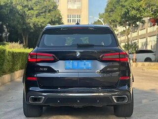 2021 BMW X5 30i IV (G05/G18), чёрный, 5490000 рублей, вид 4