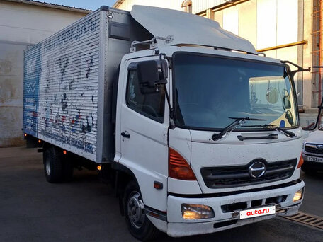 2002 Hino Series 500 (Ranger), белый, 1700000 рублей, вид 4
