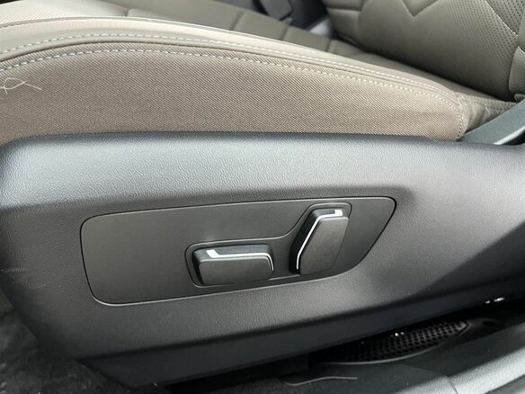 2025 BMW 5 серии Long 530Li xDrive VIII (G60/G61/G68), чёрный, 8190000 рублей - вид 15