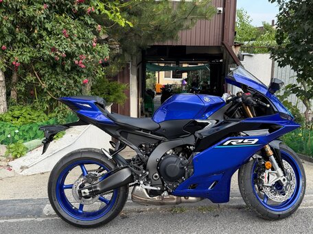 2026 Yamaha YZF-R9, синий, 1500000 рублей, вид 4