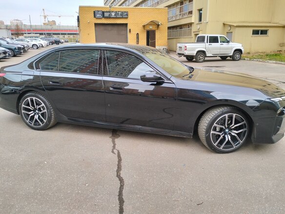 2022 BMW 7 серии 740d xDrive VII (G70), чёрный, 11980000 рублей - вид 5