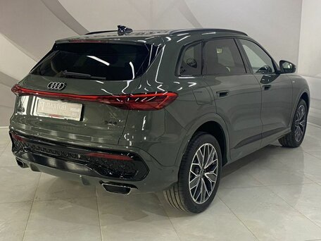 2026 Audi Q5 L III (GU), зелёный, 6280000 рублей, вид 5