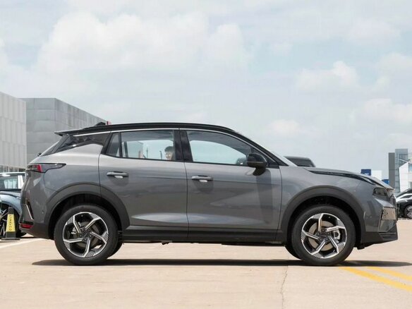 2026 Lynk & Co 06 I Рестайлинг, серый, 2750000 рублей - вид 7