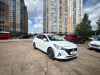 2020 Hyundai Solaris II Рестайлинг, белый, 660000 рублей, вид 1