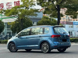 2018 Volkswagen Touran L II, белый, 1390222 рублей, вид 4