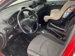 2007 Peugeot 206, красный, 380000 рублей, вид 3
