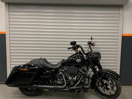 2025 Harley-Davidson Road King Special, чёрный, 3490000 рублей, вид 3