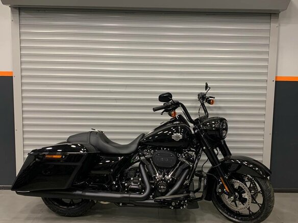 2025 Harley-Davidson Road King Special, чёрный, 3490000 рублей - вид 2