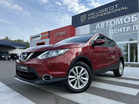 2014 Nissan Qashqai II, красный, 1450000 рублей, вид 3