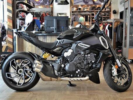 2025 Ducati Diavel, чёрный, 3300000 рублей, вид 3