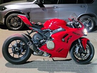 2022 Ducati Panigale V4, красный, 2100000 рублей, вид 1
