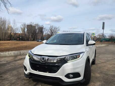 2021 Honda Vezel I Рестайлинг, белый, 1495000 рублей, вид 2