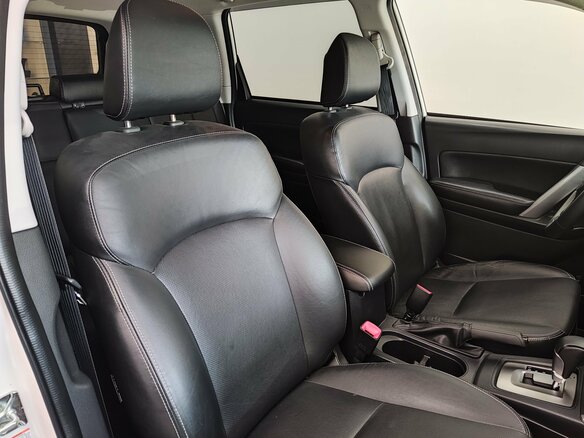 2015 Subaru Forester IV, белый - вид 21