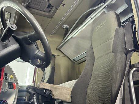 2012 DAF XF 105, красный, 3200000 рублей, вид 4