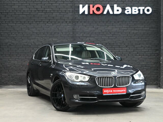 2010 BMW 5 серии Gran Turismo 550i xDrive VI (F10/F11/F07), серый, 1360000 рублей, вид 3