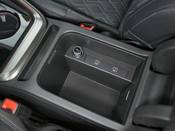 2025 Audi Q5 40 TFSI III (GU), чёрный, 6499000 рублей - вид 27