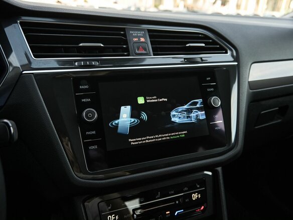 2021 Volkswagen Tiguan Allspace II Рестайлинг, чёрный - вид 8