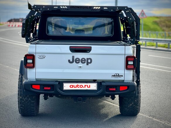 2020 Jeep Gladiator II (JT), белый, 6000000 рублей - вид 8