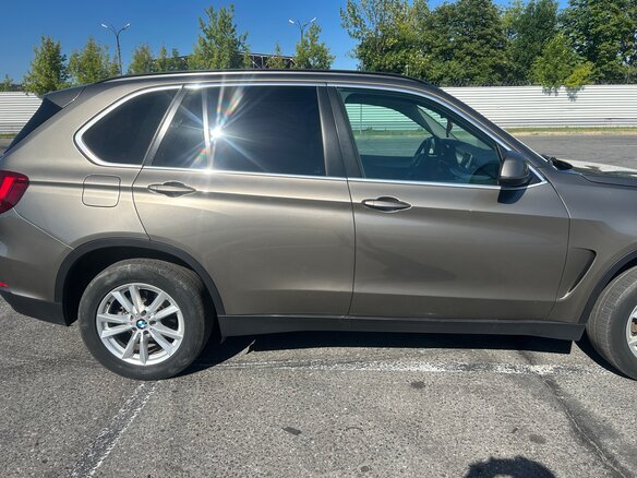 2017 BMW X5 25d III (F15), коричневый, 3300000 рублей - вид 4
