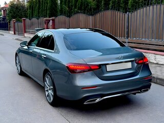2021 Mercedes-Benz E-Класс 300 d V (W213, S213, C238) Рестайлинг, серый, 4499000 рублей, вид 3