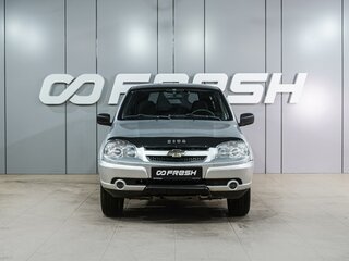 2013 Chevrolet Niva I Рестайлинг, серебристый, 509000 рублей, вид 3