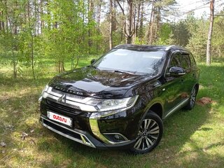 2016 Mitsubishi Outlander III Рестайлинг 2, чёрный, 1550000 рублей, вид 2