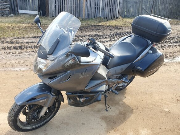 2009 Honda NT700V Deauville, серебристый, 430000 рублей - вид 2