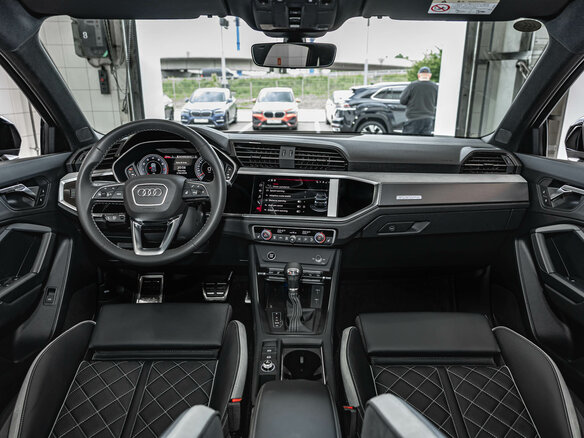 2026 Audi Q3 45 TFSI II (F3), серый, 5700000 рублей - вид 9