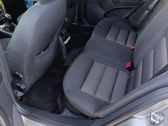 2011 Skoda Octavia Scout II (A5) Рестайлинг, серый, 1200000 рублей - вид 13