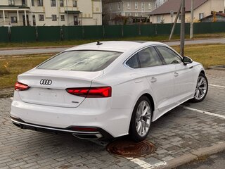 2023 Audi A5 Sportback 40 TFSI II (F5) Рестайлинг, белый, 4200000 рублей, вид 4