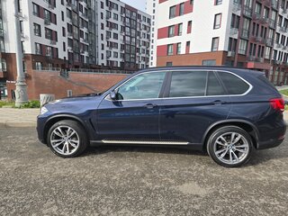 2017 BMW X5 25d III (F15), синий, 3190000 рублей, вид 2