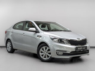 2017 Kia Rio III Рестайлинг, серебристый, 1165000 рублей, вид 3