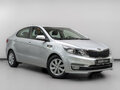 2017 Kia Rio III Рестайлинг, серебристый, 1165000 рублей - вид 2