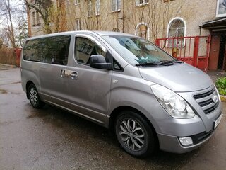 2017 Hyundai Grand Starex I Рестайлинг, серебристый, 2800000 рублей, вид 3